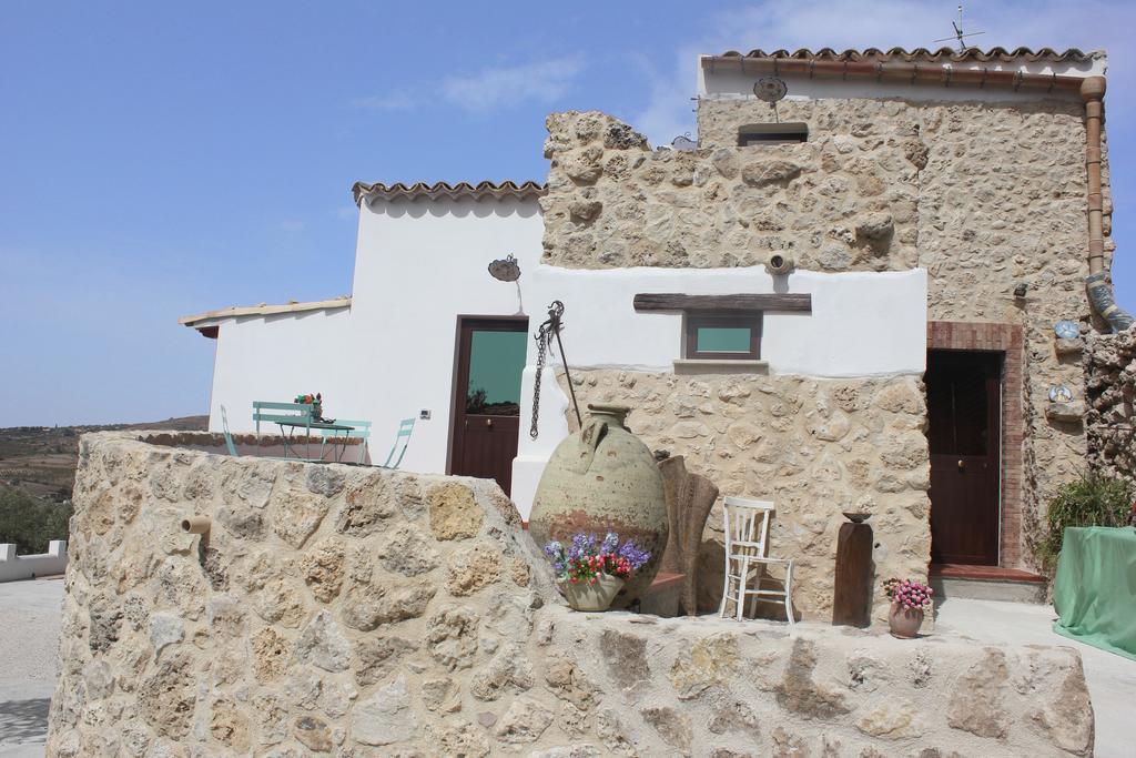 Casale Racalmare Affittacamere Grotte  Esterno foto